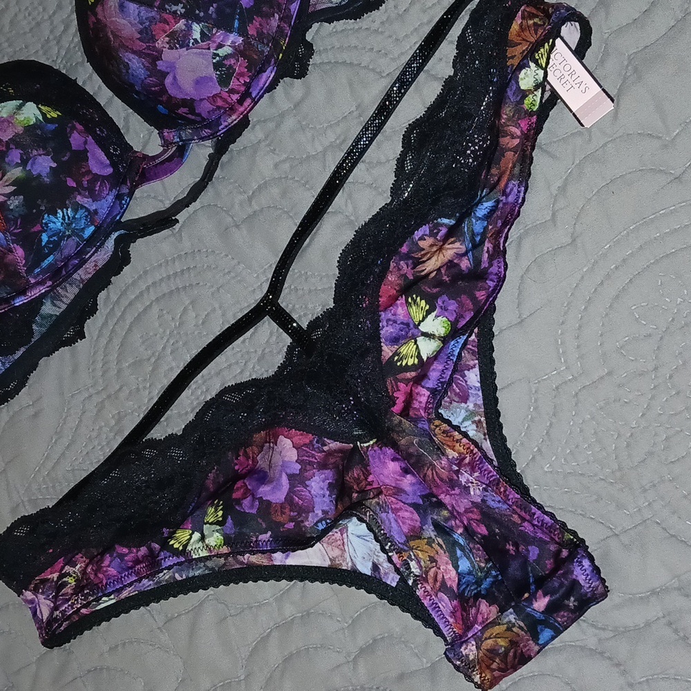VS Brazilian panty&bra - Picture 2 of 9